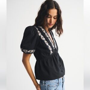 Abercrombie & Fitch Puff Sleeve Button-Through Top